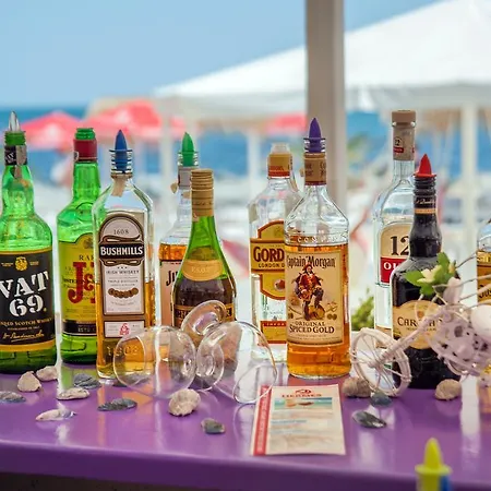 Hermes Club فندق