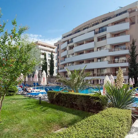 Hermes Club 4* تساريفو