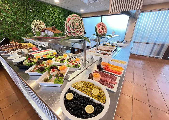 хермес клуб хотел&апартаменти - ултра ол инклузив Хотел 4*